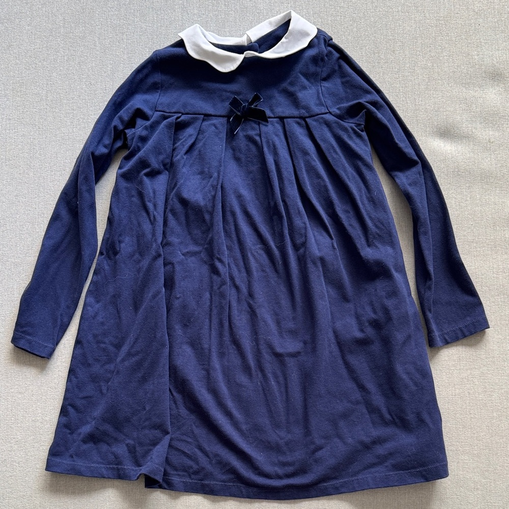 Trotters Navy Blue Kids Dress with White Collar and Velvet bow, size 6/7